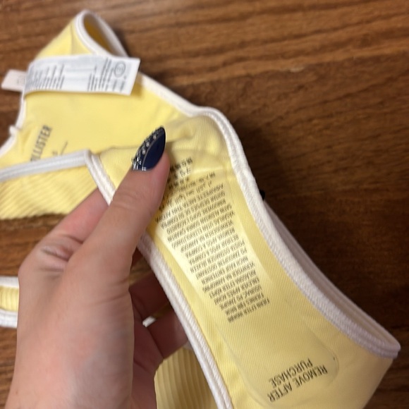 NWT HOLLISTER RIBBED HIGH-LEG V-WAIST CHEEKIEST BIKINI BOTTOM - S - Picture 5 of 7